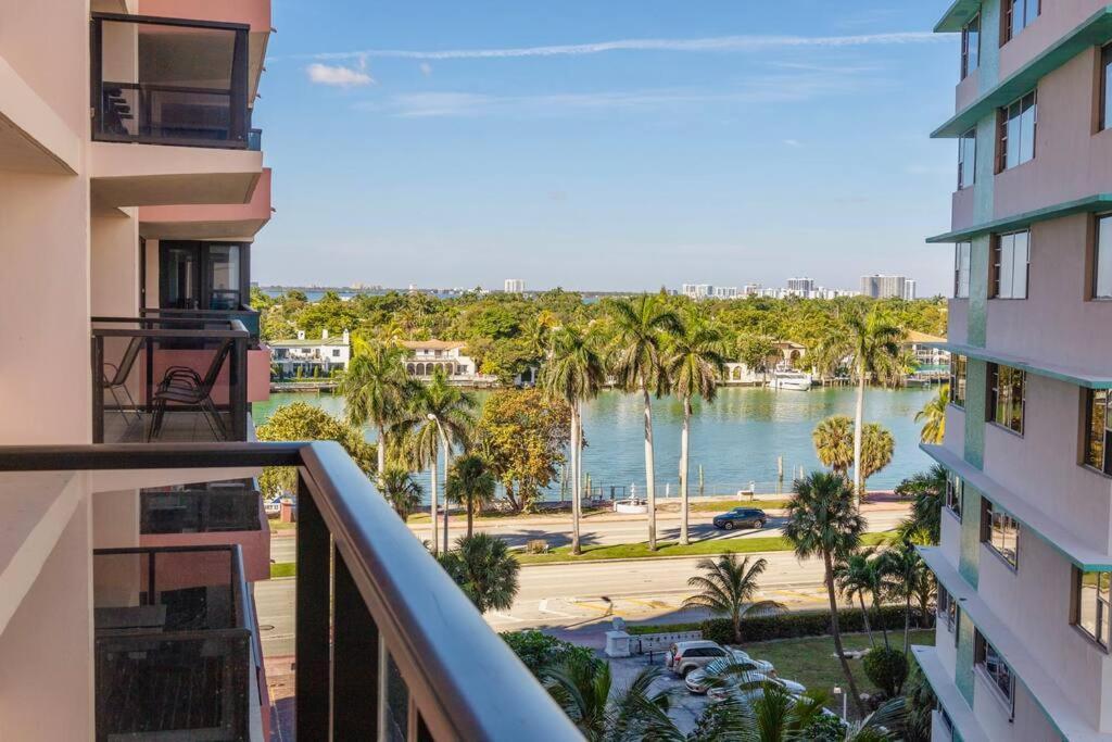 3 Bedroom Ocean-front The Alexander Apartamento *