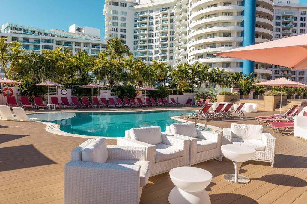 Apartamento 3 Bedroom Ocean-front The Alexander